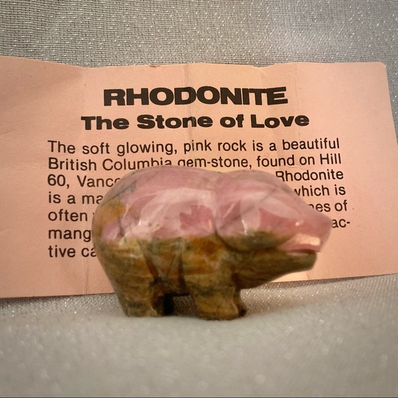 Rhodonite Crystal Stone Pig of Love 🐷💖 - Picture 1 of 10